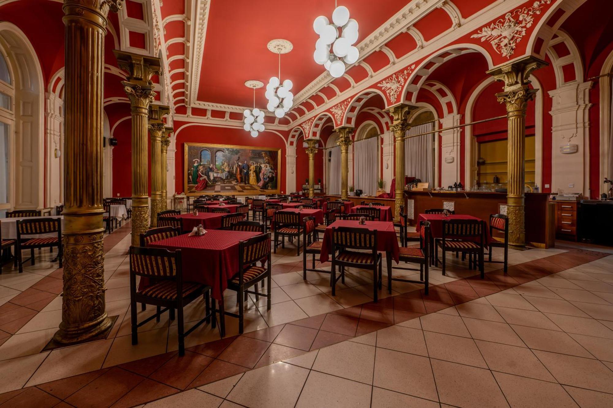 Korona Hotel Nyíregyháza Zewnętrze zdjęcie