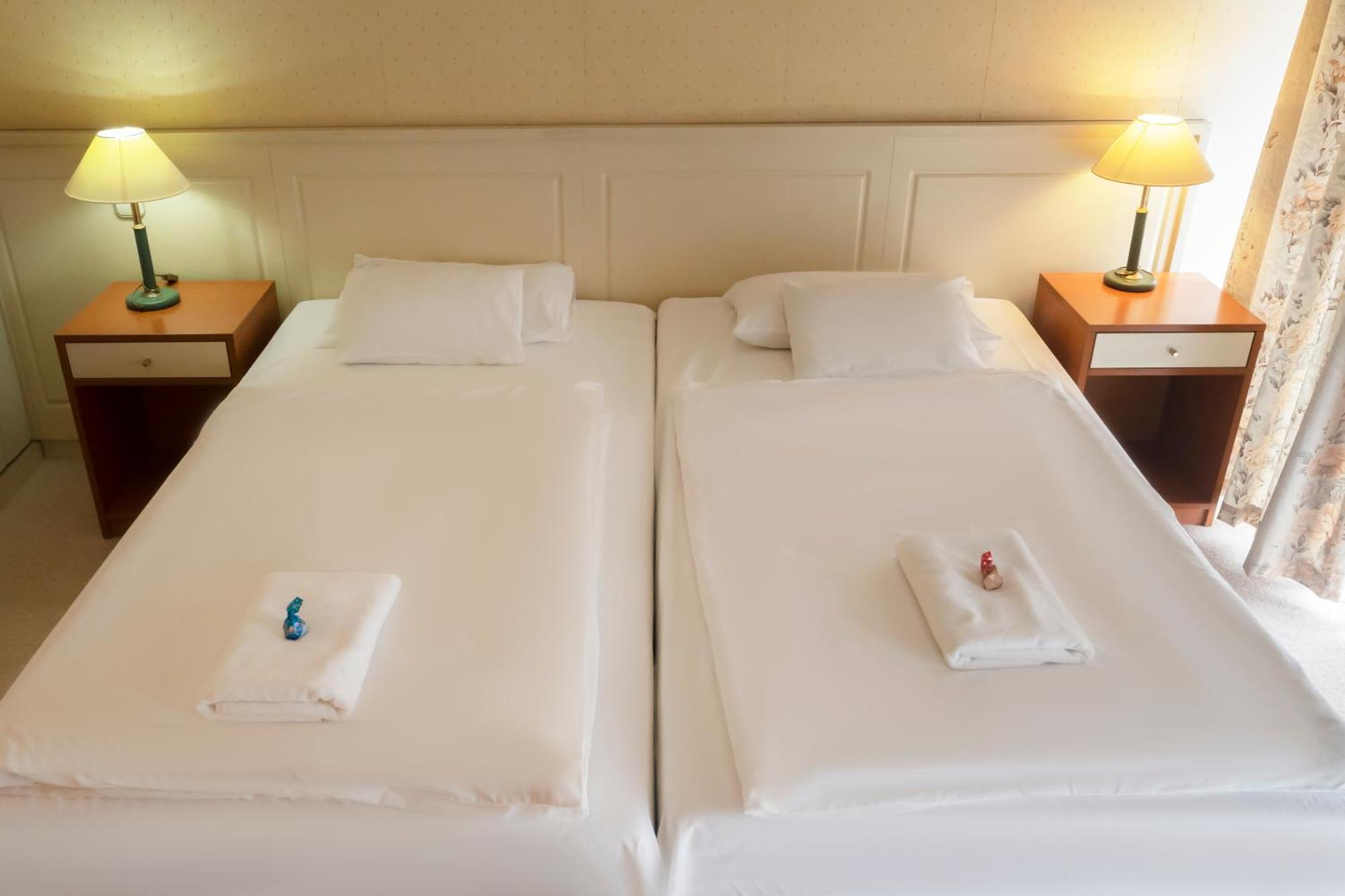 Korona Hotel Nyíregyháza Zewnętrze zdjęcie
