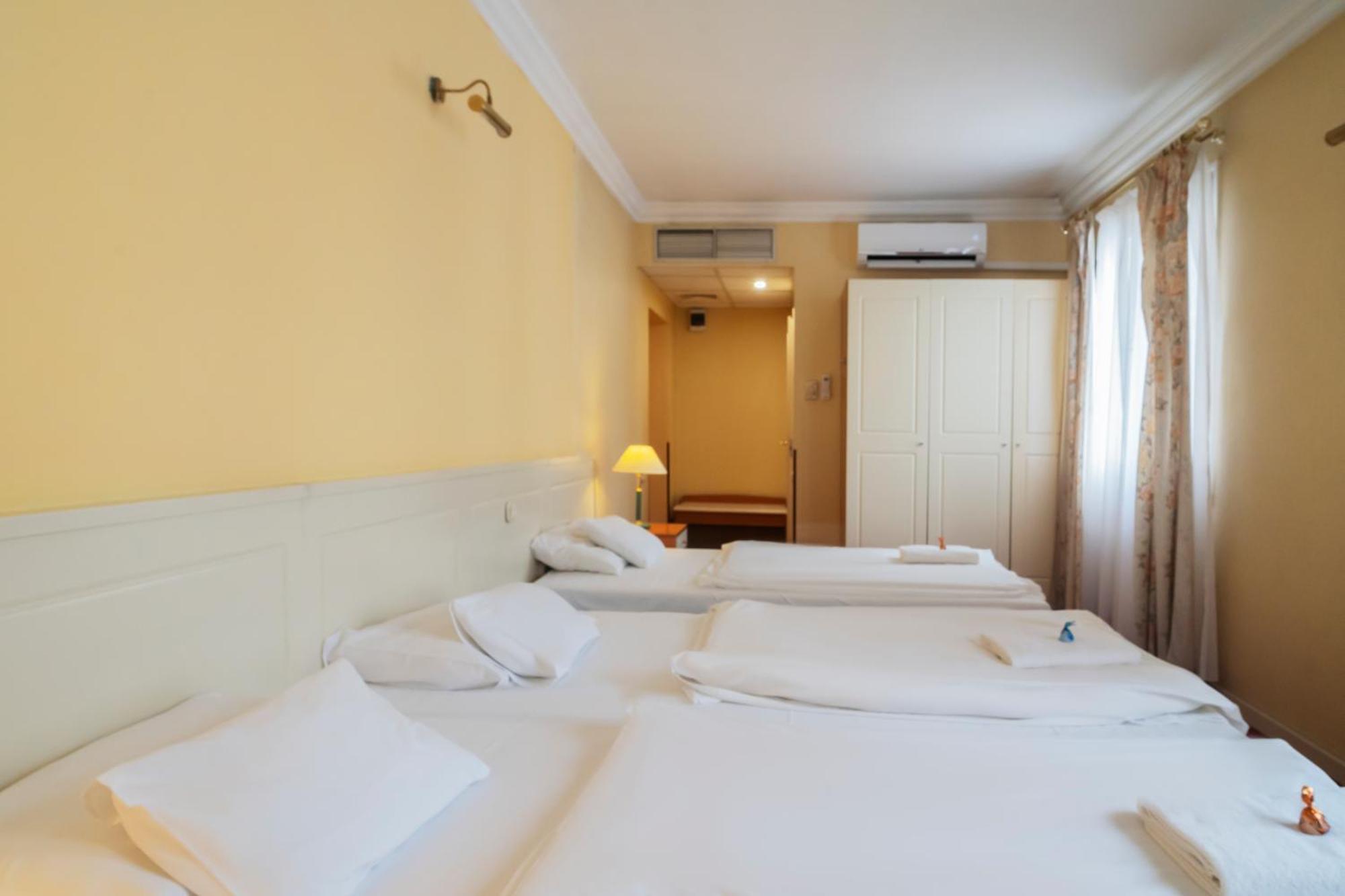 Korona Hotel Nyíregyháza Zewnętrze zdjęcie
