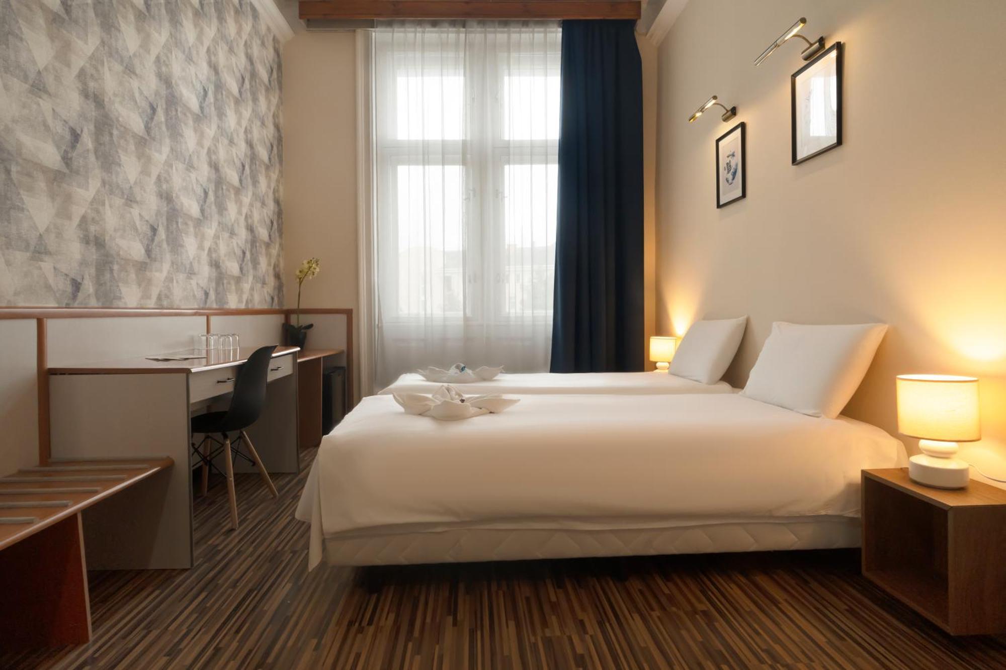 Korona Hotel Nyíregyháza Zewnętrze zdjęcie