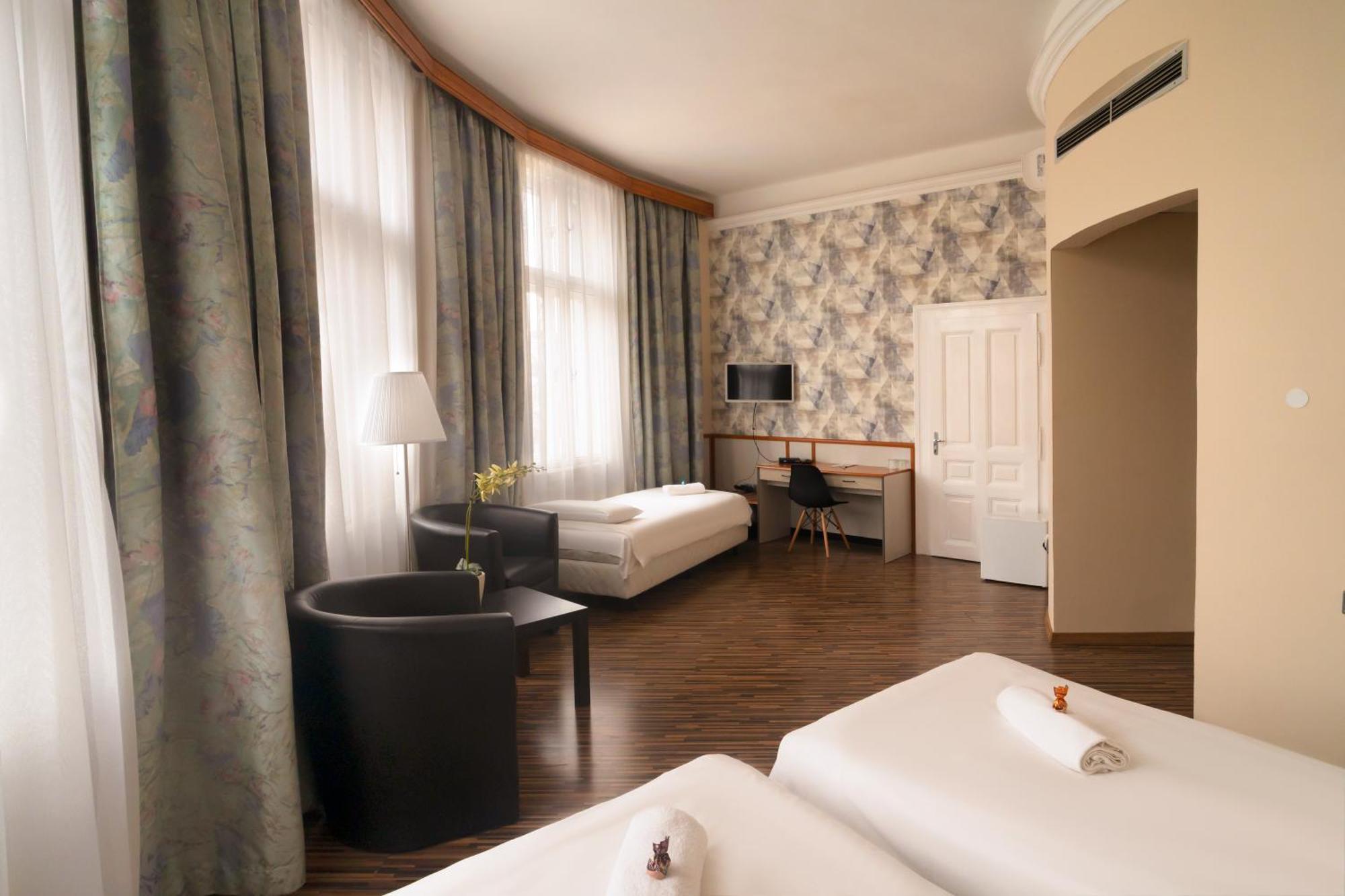 Korona Hotel Nyíregyháza Zewnętrze zdjęcie