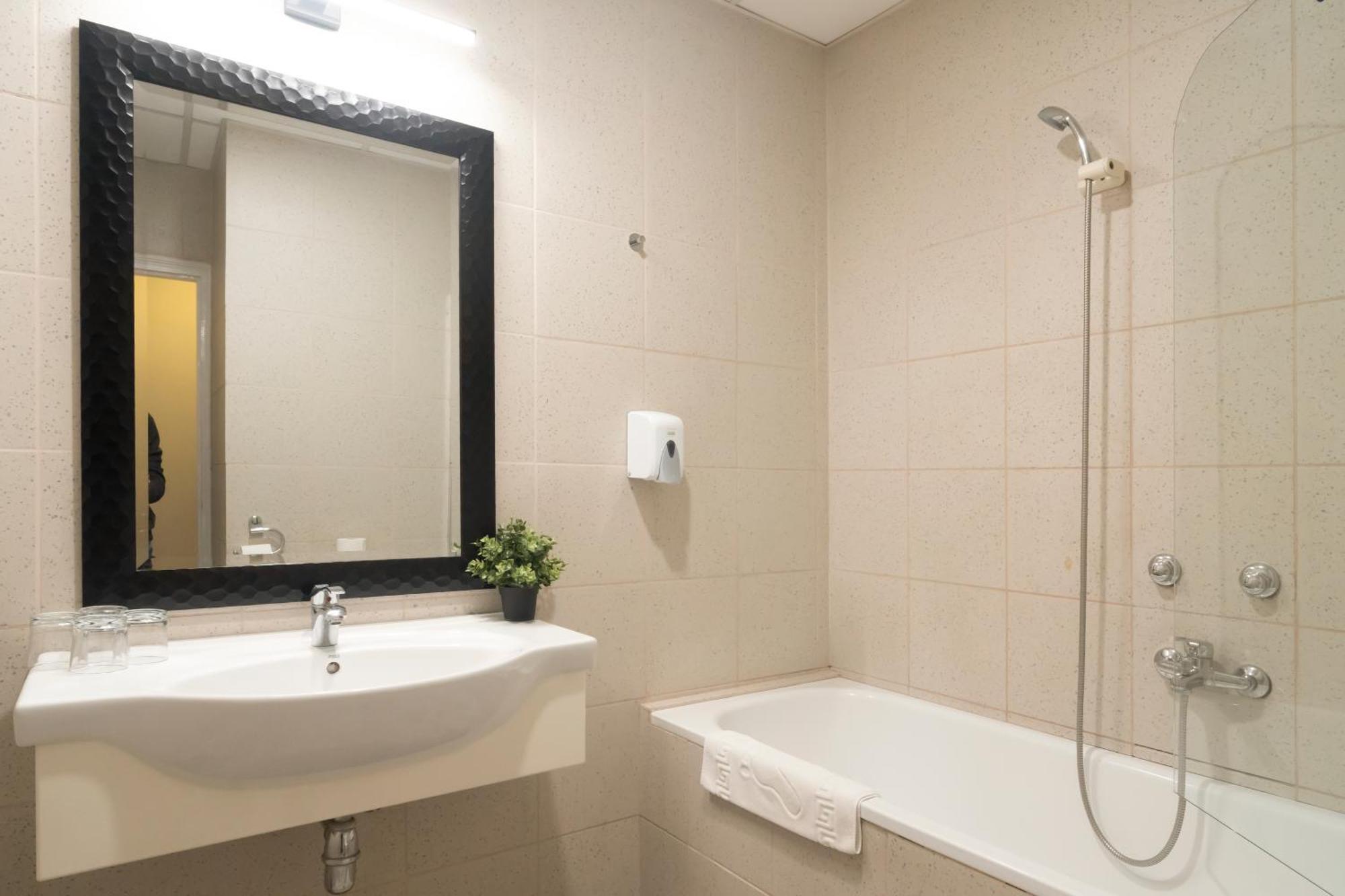 Korona Hotel Nyíregyháza Zewnętrze zdjęcie
